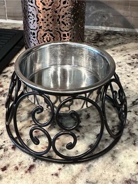 Raised Metal Pet Bowl Black & Stainless Steel for Cat or Small Dog